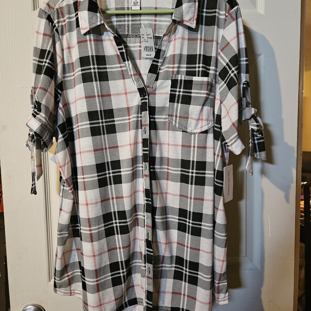 Cute top NWT